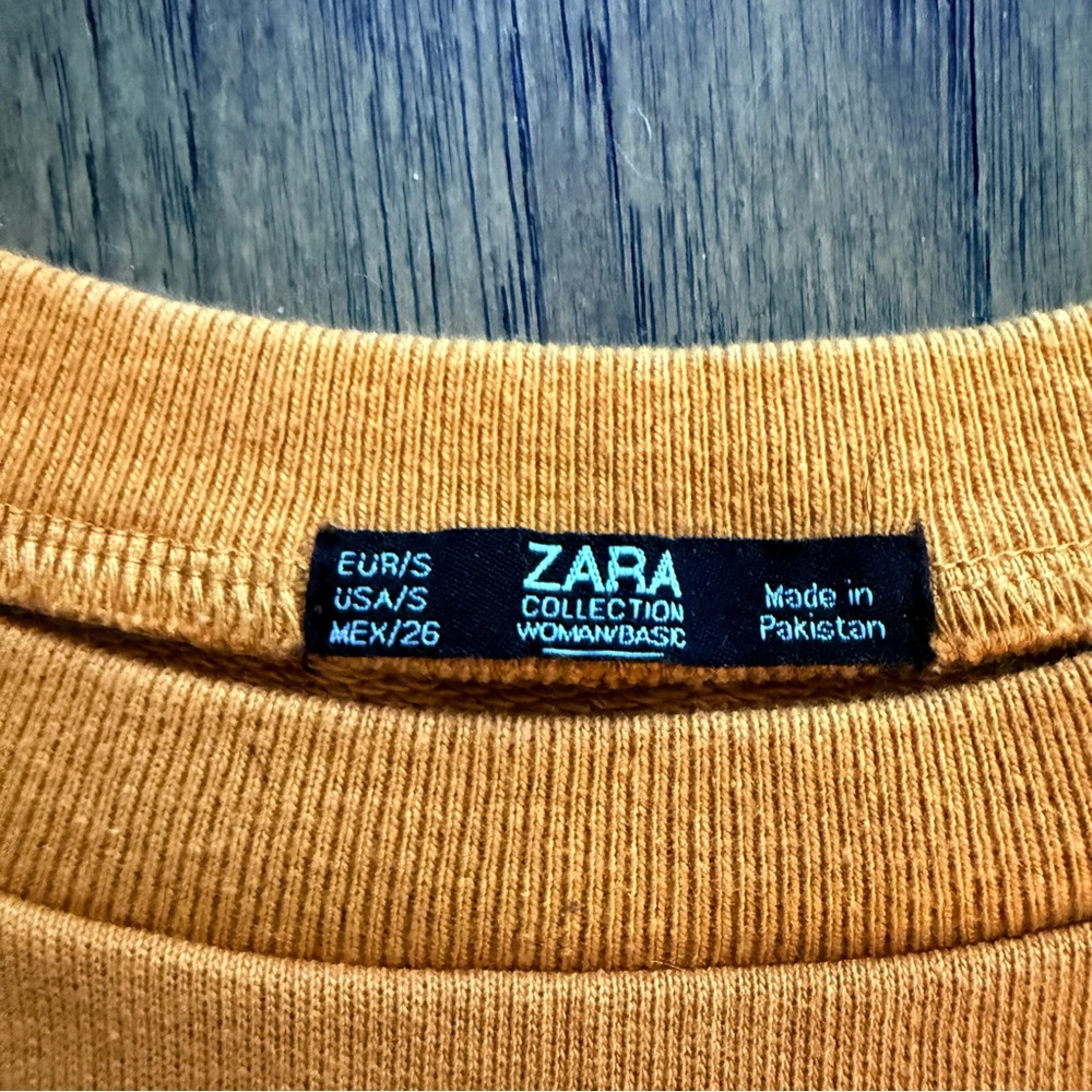 Women’s Zara Mustard Navy Blue Sweatshirt Size Small - Picture 4 of 6